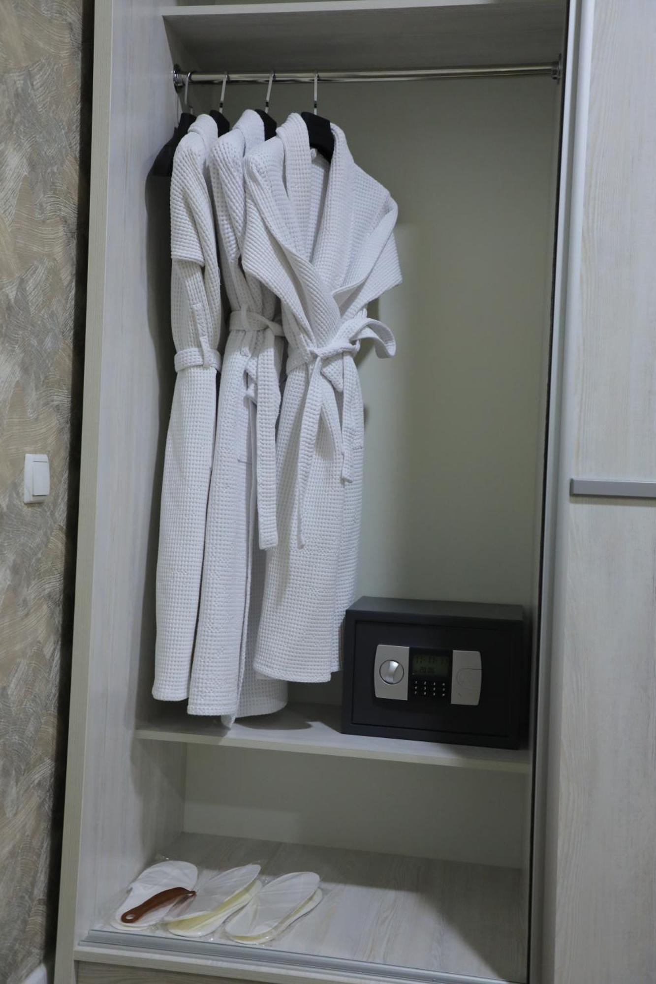 Hobiz Hotel Navoi Exteriér fotografie