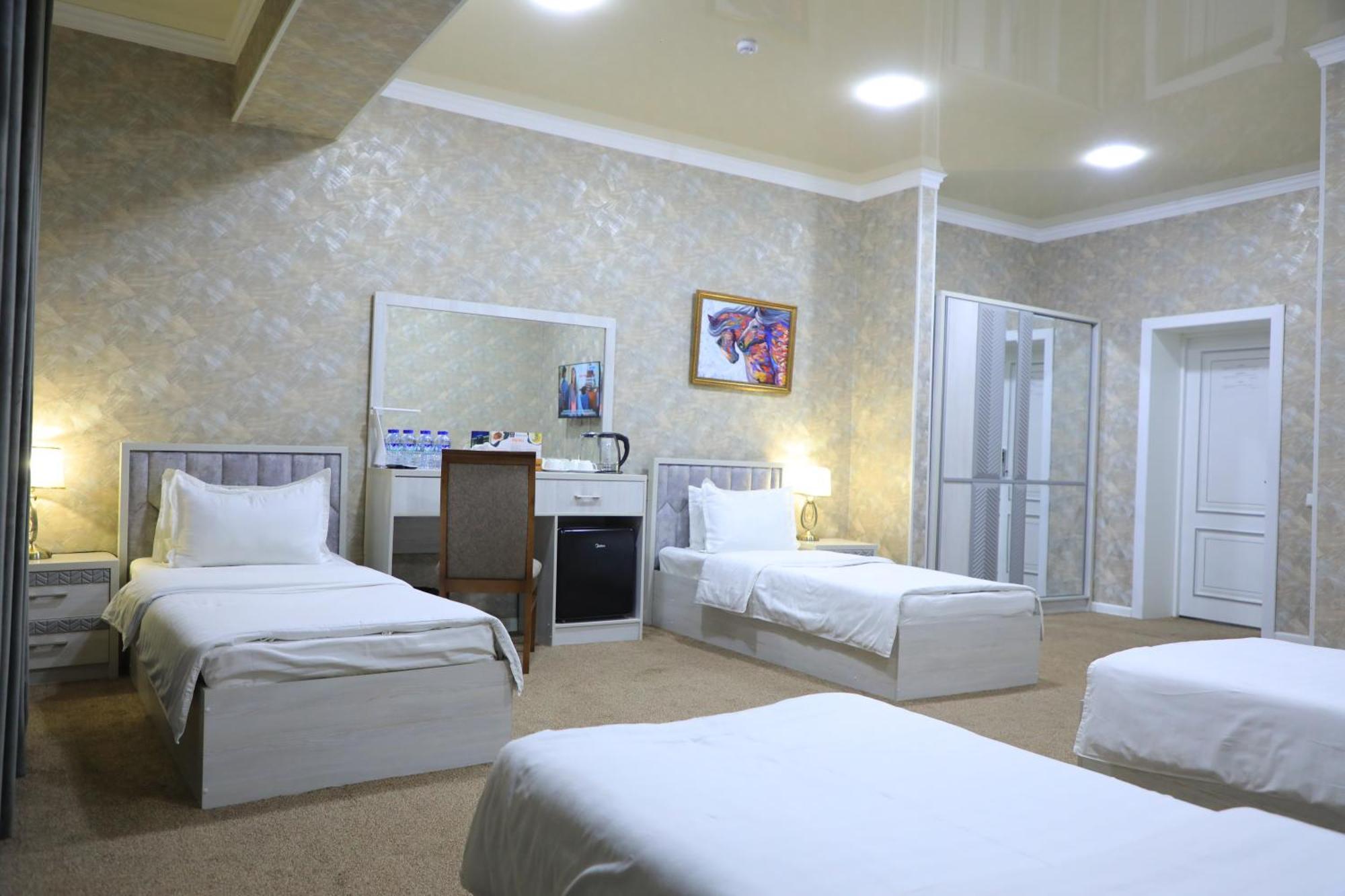 Hobiz Hotel Navoi Exteriér fotografie