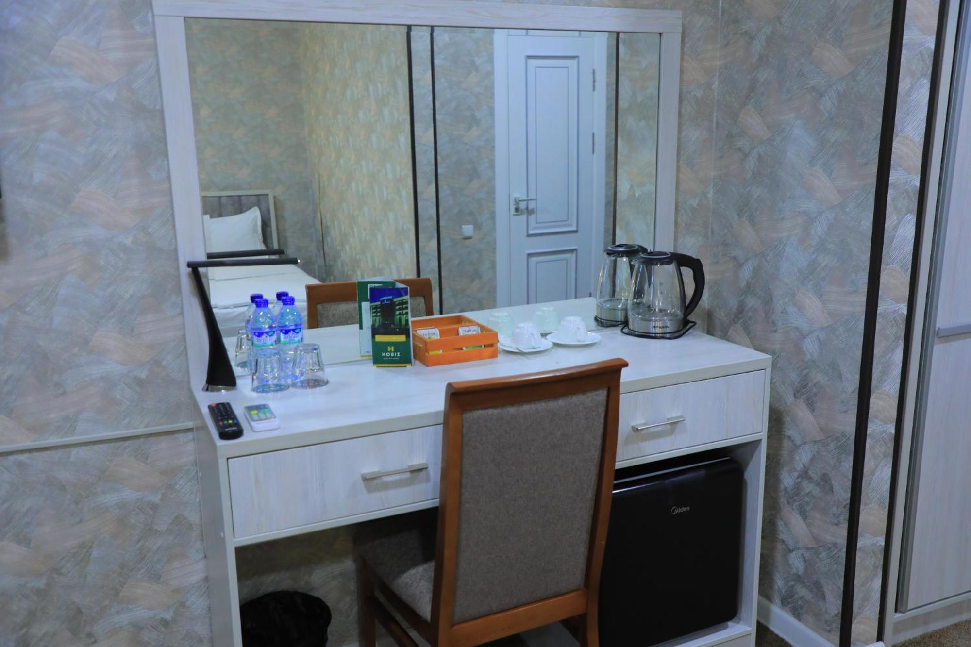 Hobiz Hotel Navoi Exteriér fotografie