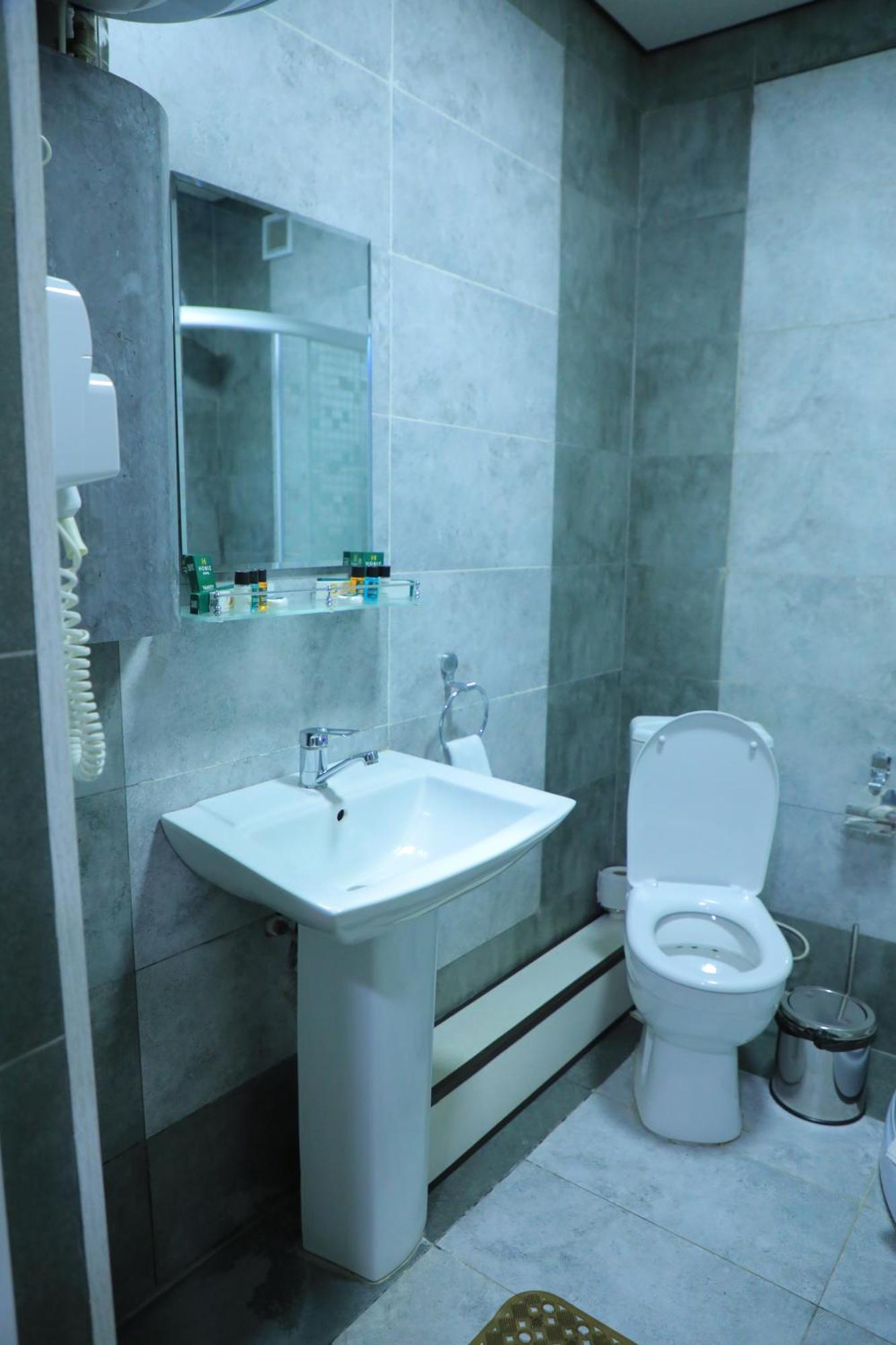 Hobiz Hotel Navoi Exteriér fotografie